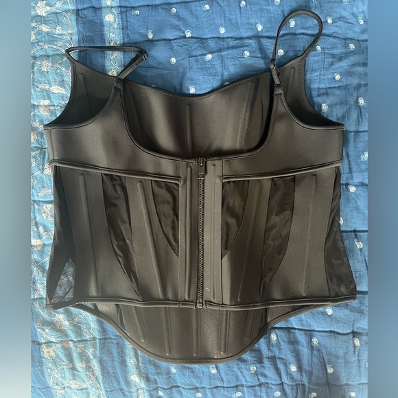 Mugler x H&M Mesh Panelled Corset Top - Picture 4 of 7